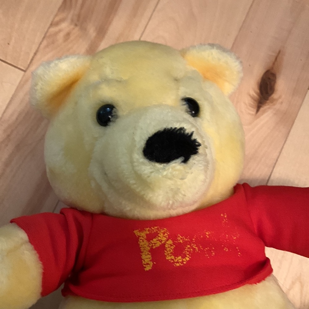 Vintage 1980s Winnie the Pooh Stuffed Toy - Picture 3 of 3